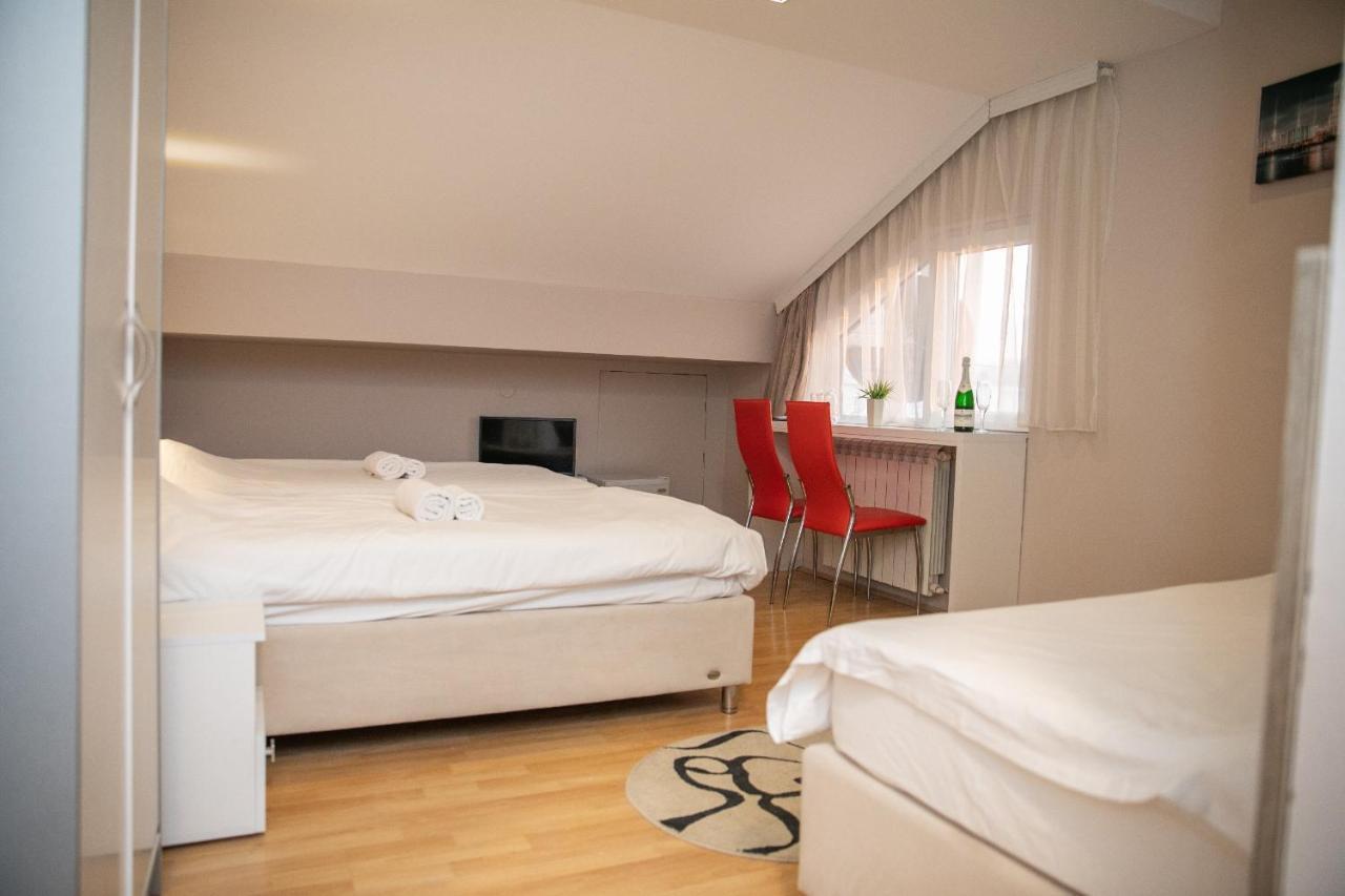 Hotel Dijana Pirot Exterior foto