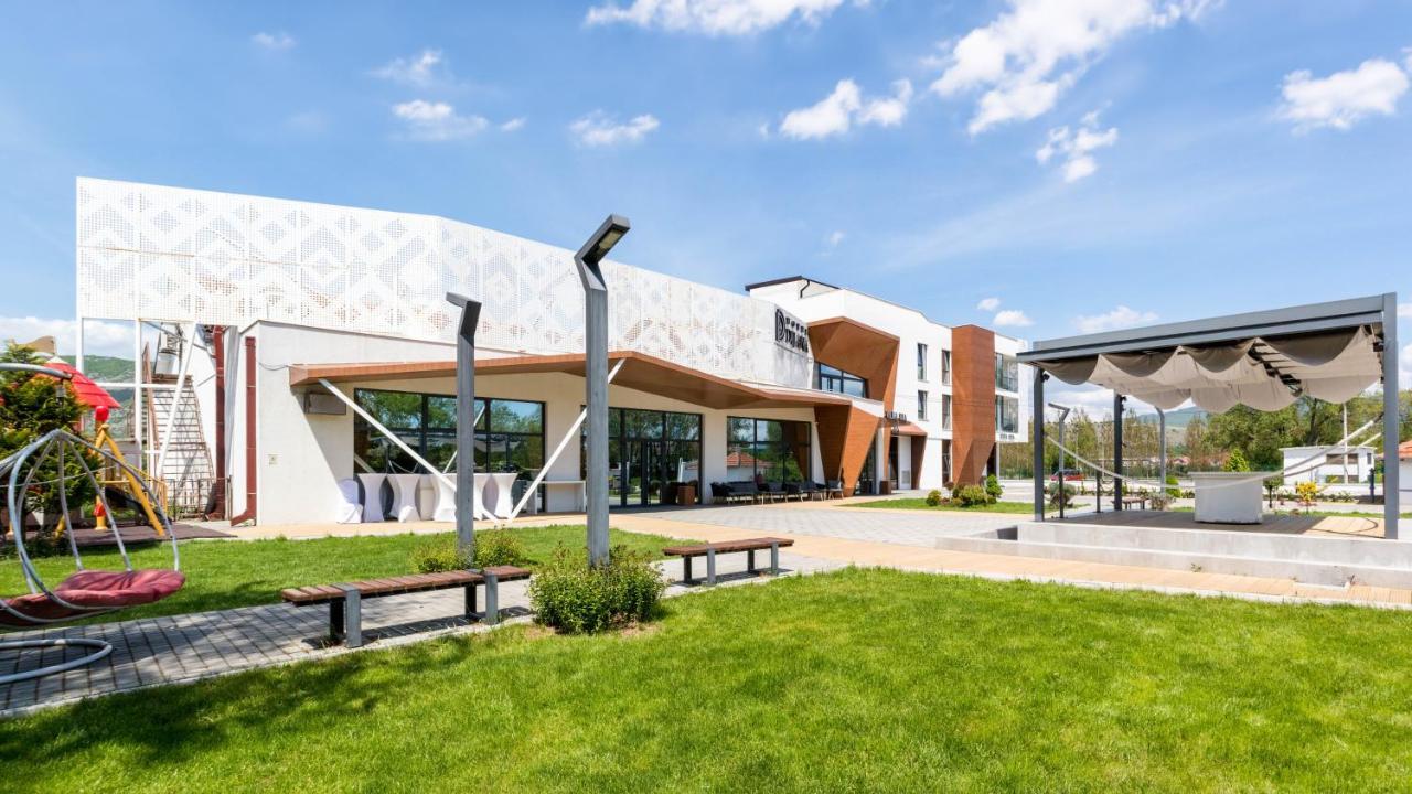 Hotel Dijana Pirot Exterior foto